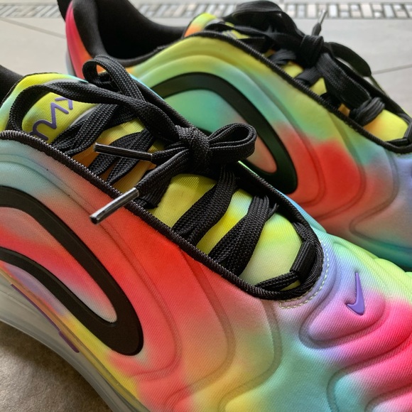 Nike air max 720 • BRAND NEW/NEVER WORN • - Picture 11 of 16